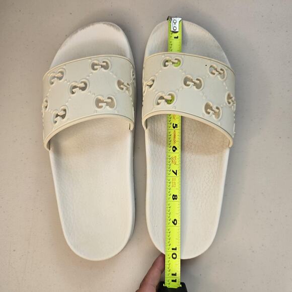 Gucci Slides Shoes Mens Size 6 White GG Logo Embossed Italian Rubber Sandals - Picture 11 of 14